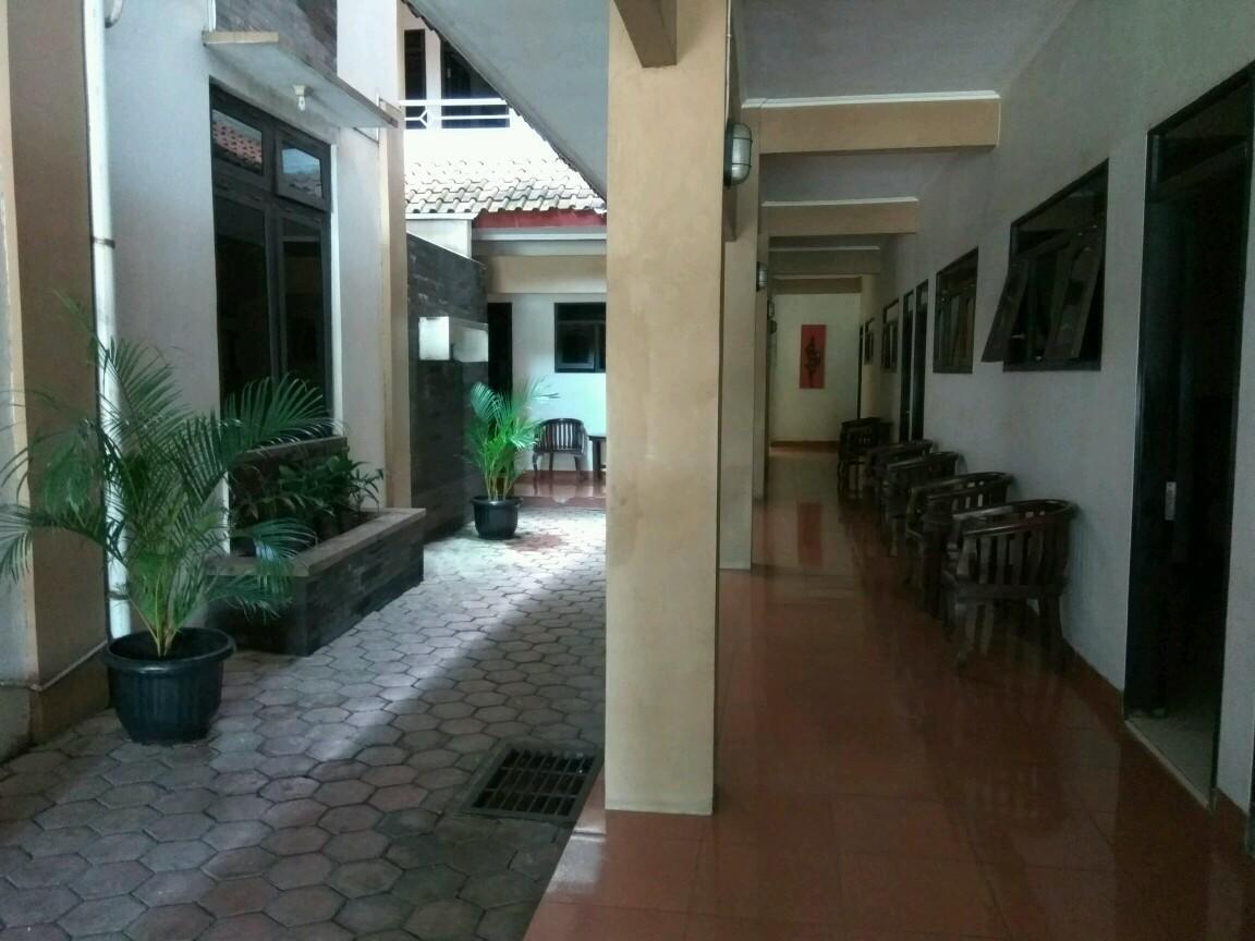 Graha Hotel Sragen Ngoại thất bức ảnh