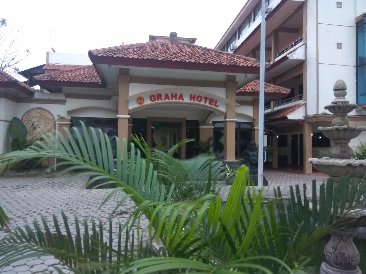 Graha Hotel Sragen Ngoại thất bức ảnh